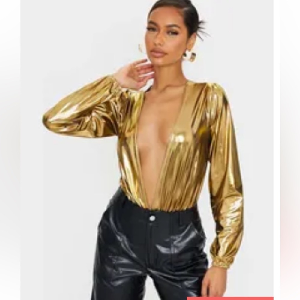 PrettyLittleThing Gold Metallic Plunge Bell Sleeve Bodysuit